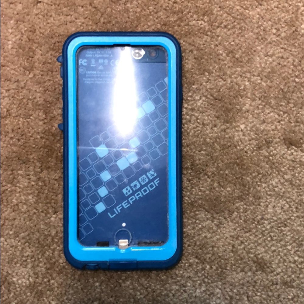LifeProof iPhone 6/6S Waterproof Charging Case